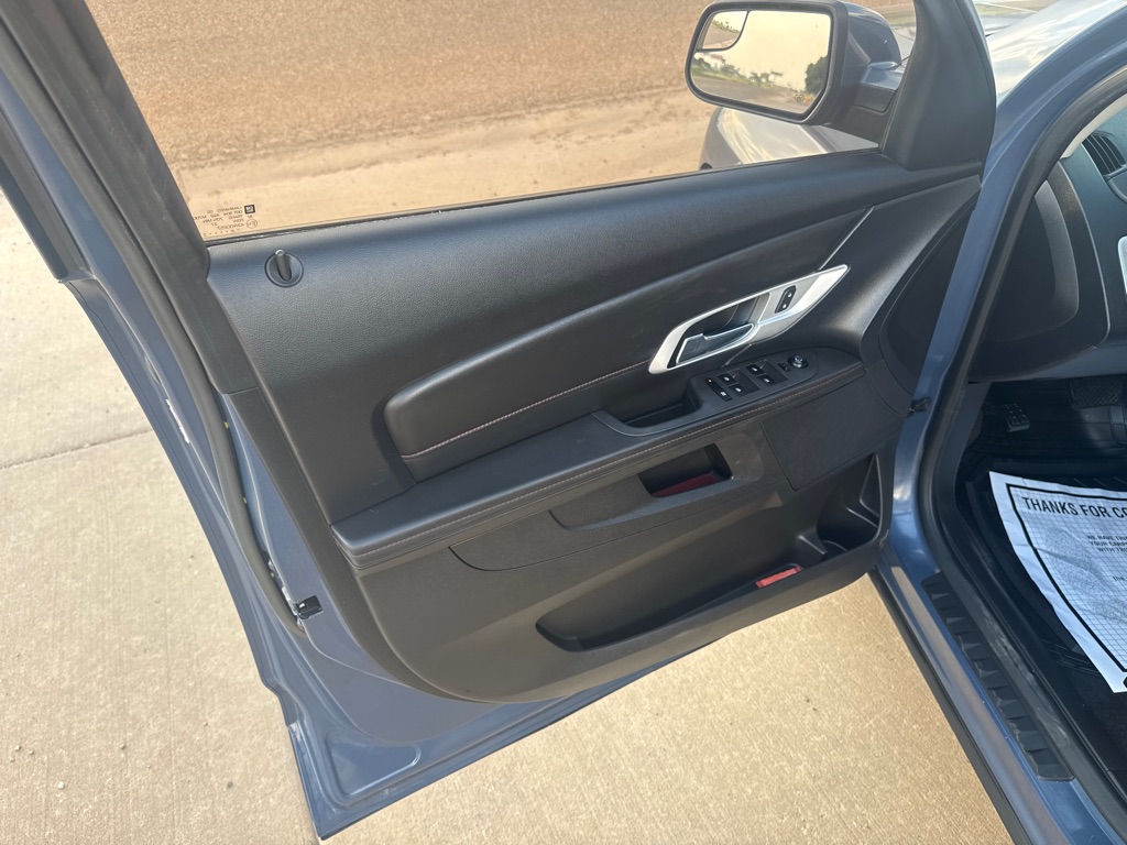 Photo 8 of this GMC TERRAIN