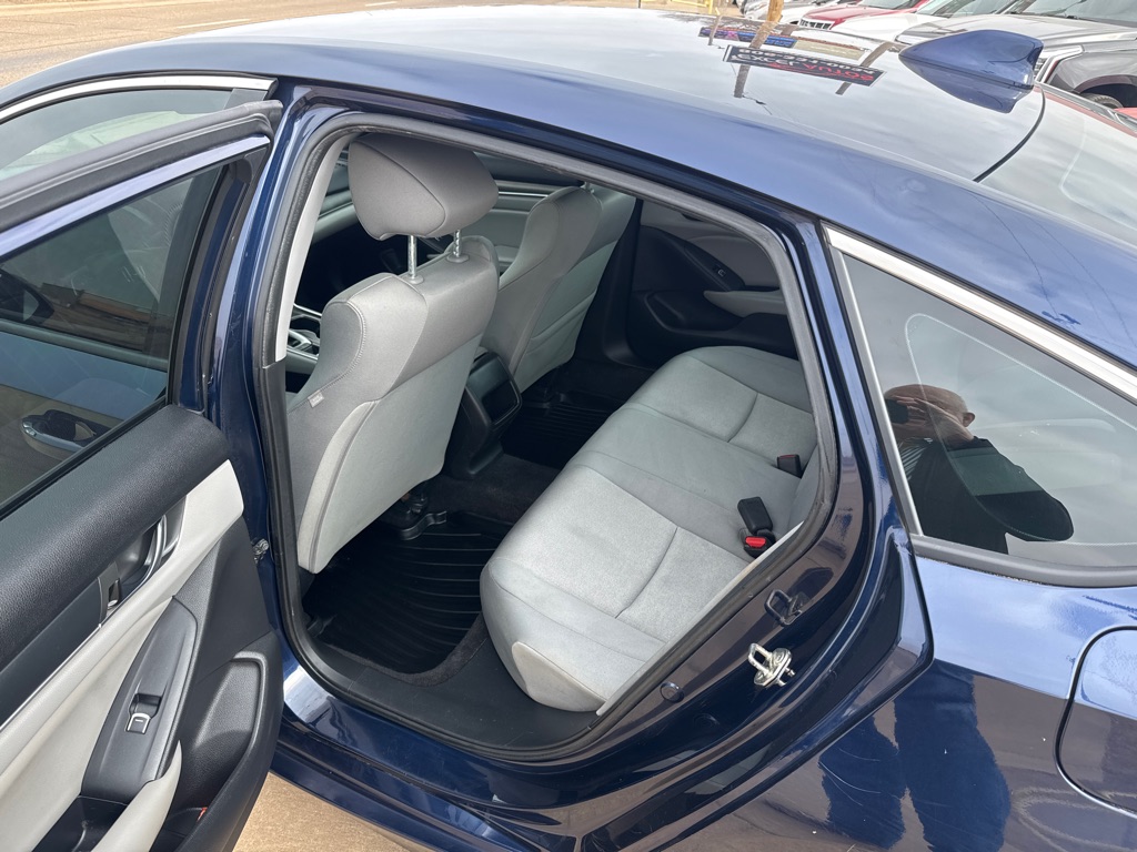 Photo 5 of this HONDA ACCORD