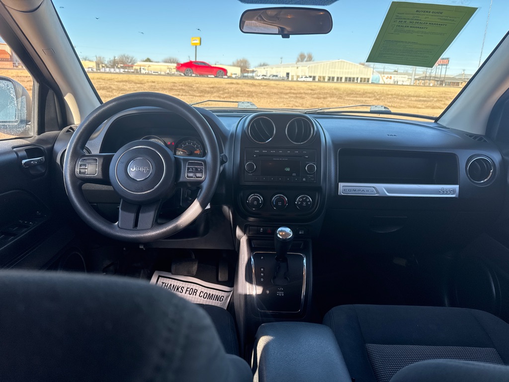 Photo 7 of this JEEP COMPASS