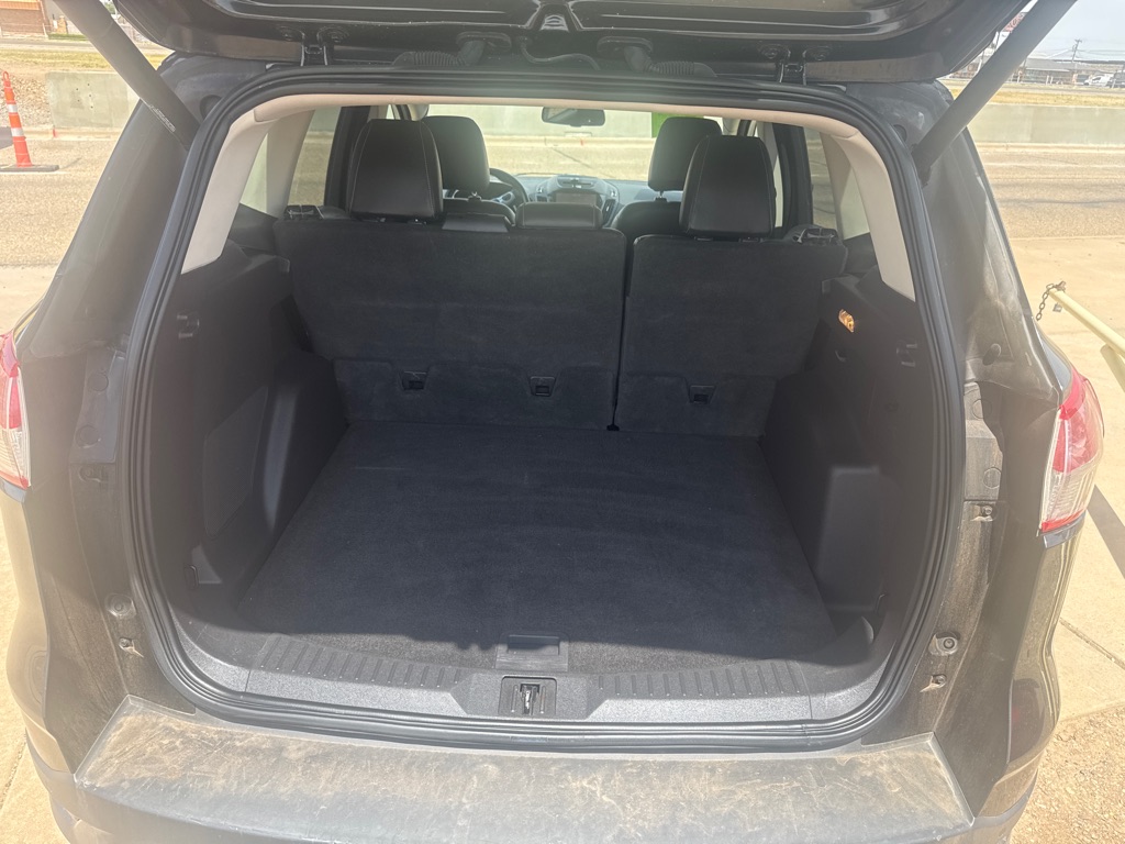 Photo 5 of this FORD ESCAPE