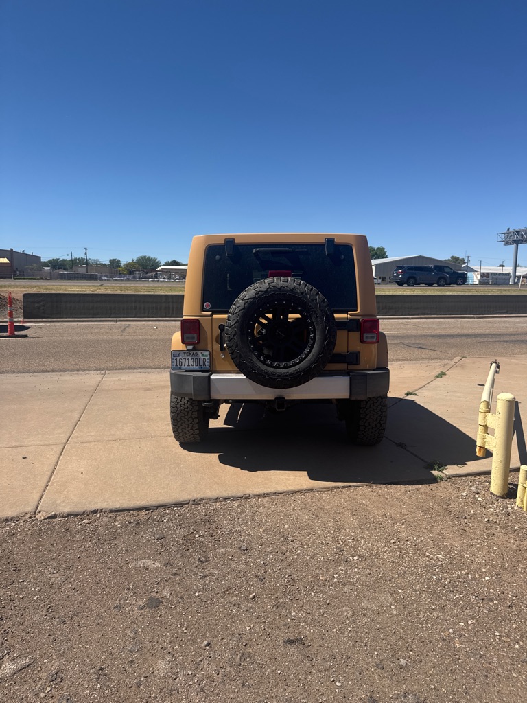 Photo 2 of this JEEP WRANGLER UNLIMI