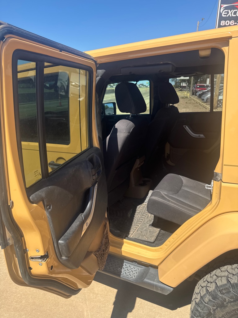 Photo 4 of this JEEP WRANGLER UNLIMI