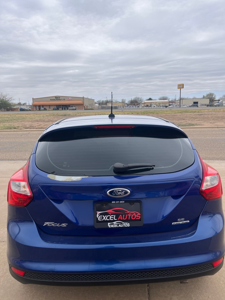 Photo 4 of this FORD FOCUS
