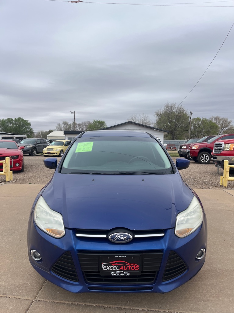 Photo 2 of this FORD FOCUS