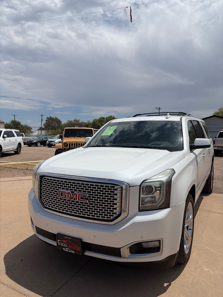 Photo 2 of this GMC YUKON XL