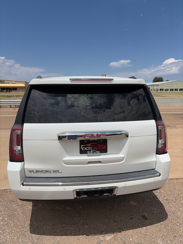 Photo 4 of this GMC YUKON XL