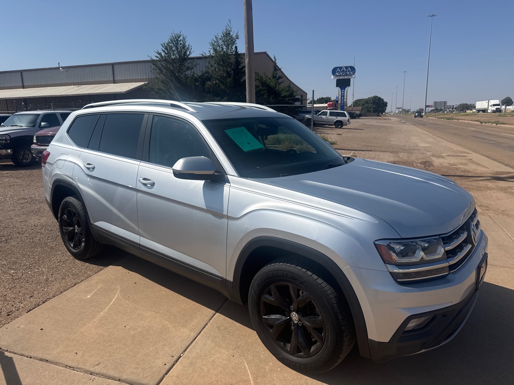 Photo 3 of this VOLKSWAGEN ATLAS