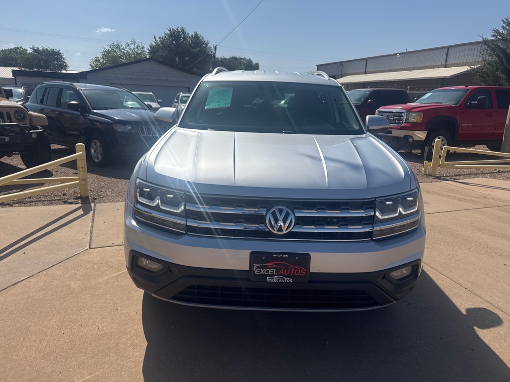 Photo 2 of this VOLKSWAGEN ATLAS