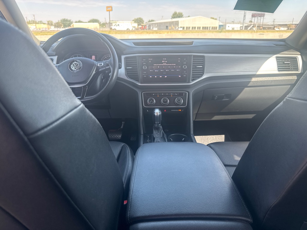 Photo 7 of this VOLKSWAGEN ATLAS