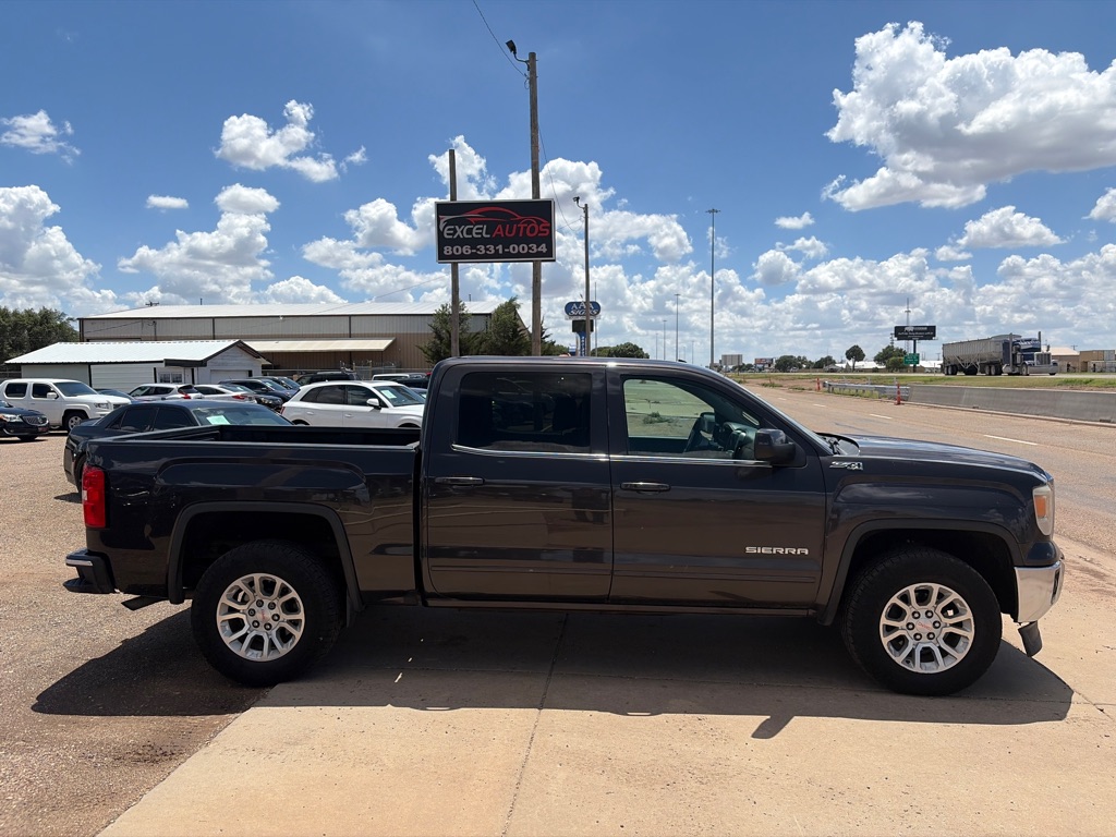 Photo 3 of this GMC SIERRA