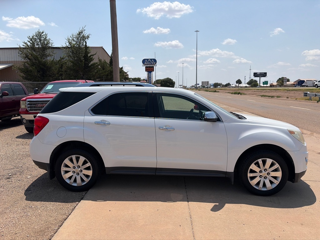 Photo 3 of this CHEVROLET EQUINOX