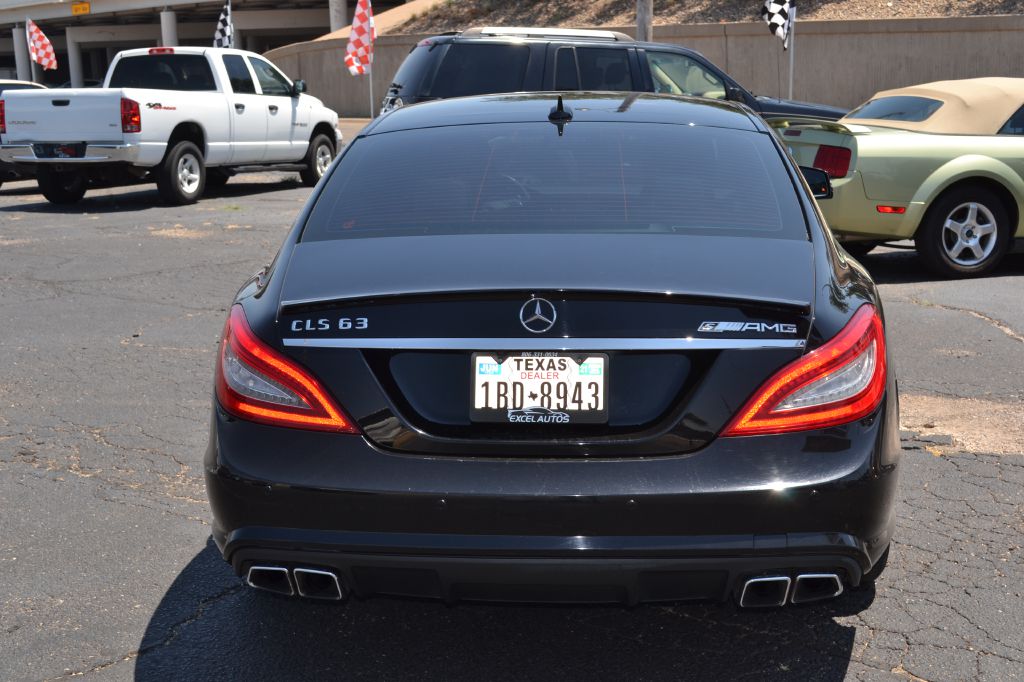 Photo 4 of this MERCEDES-BENZ CLS 63AMG