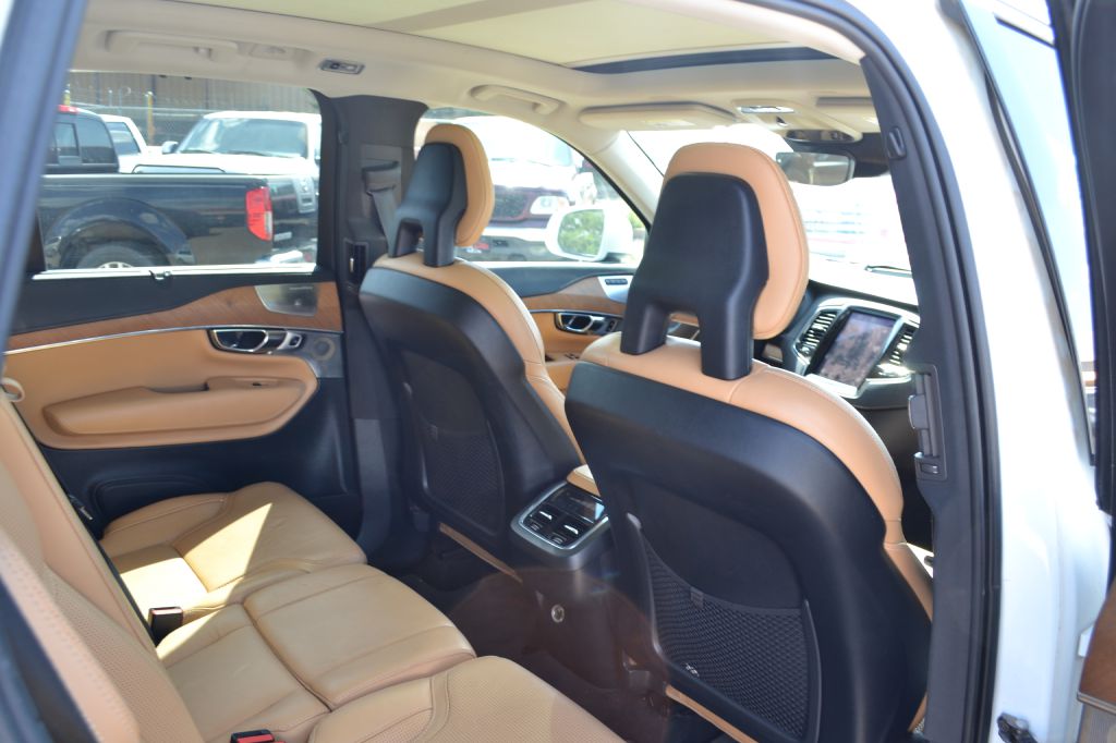 Photo 5 of this VOLVO XC90
