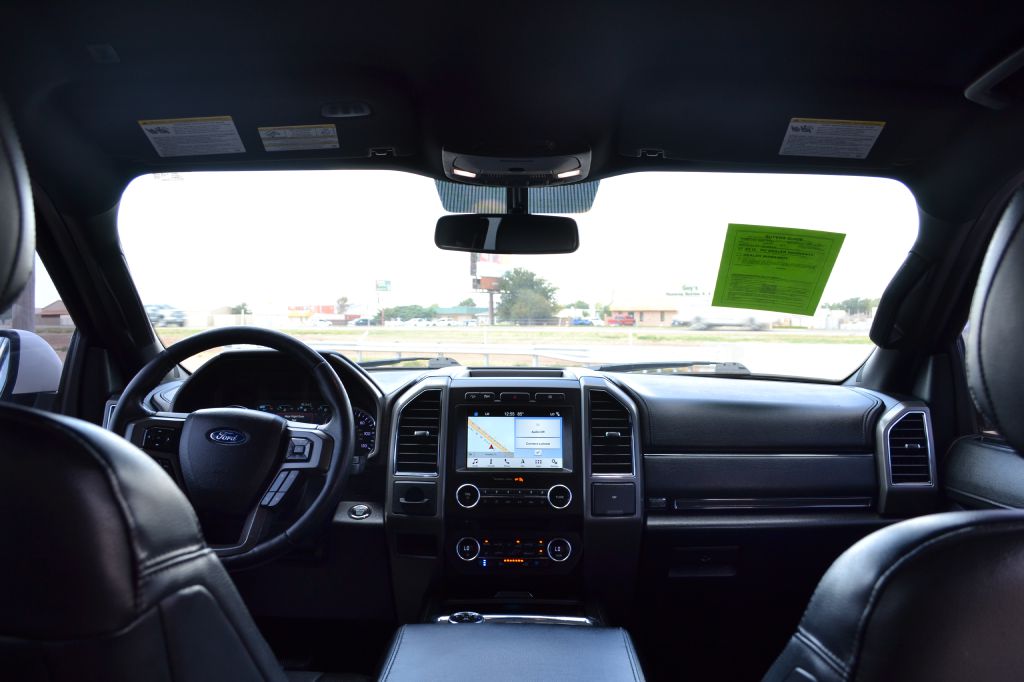 Photo 8 of this FORD EXPEDITION