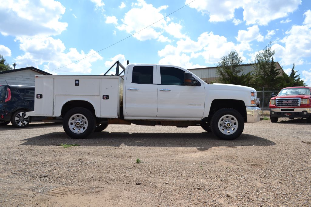 Photo 4 of this CHEVROLET SILVERADO 2500