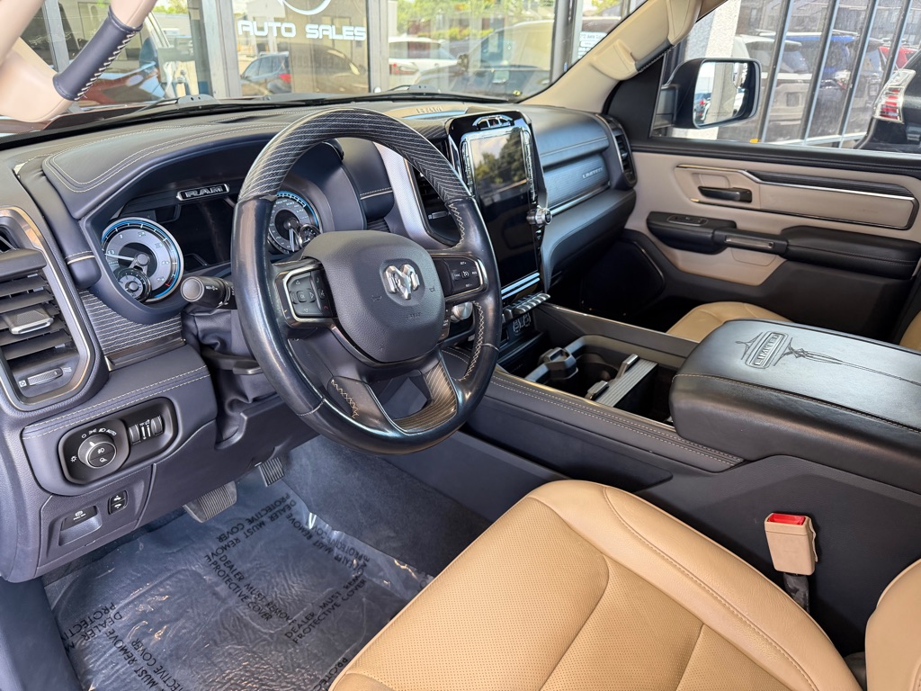 Photo 7 of this RAM 1500