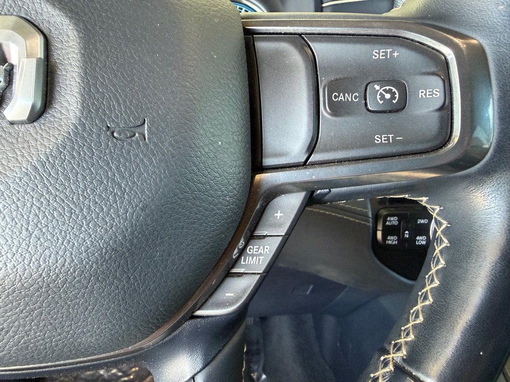 Photo 10 of this RAM 1500