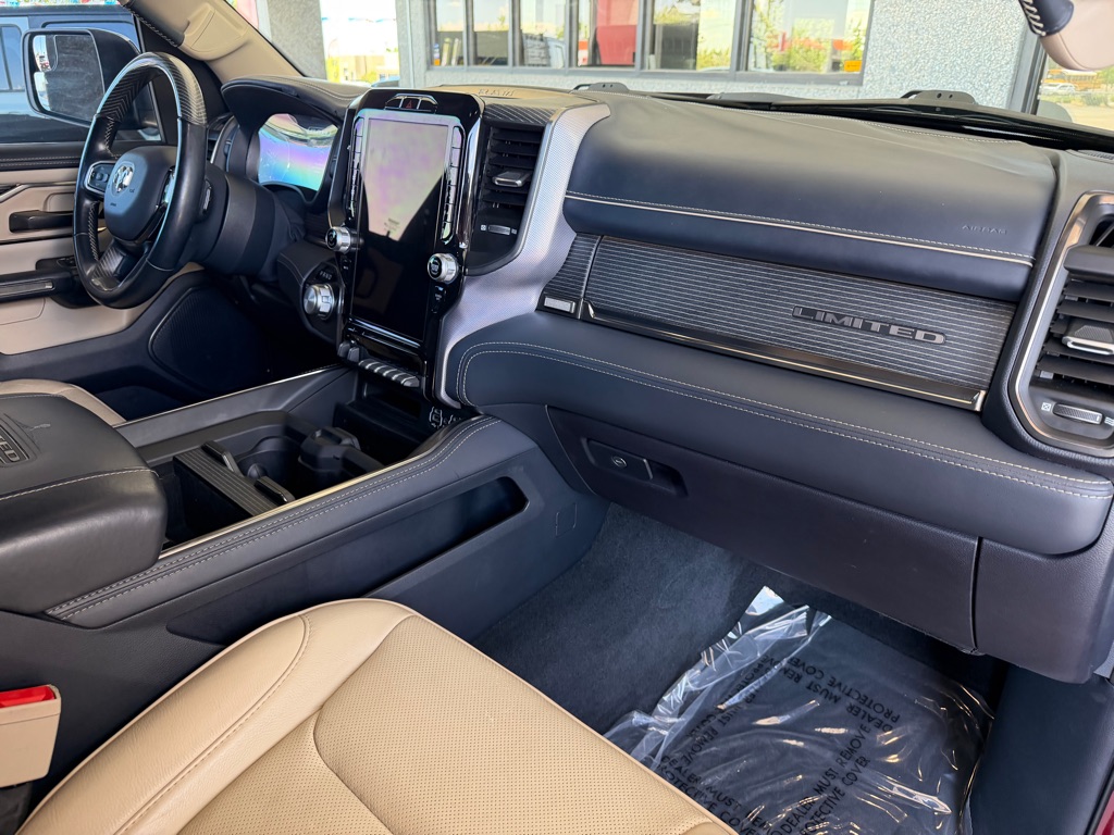 Photo 37 of this RAM 1500