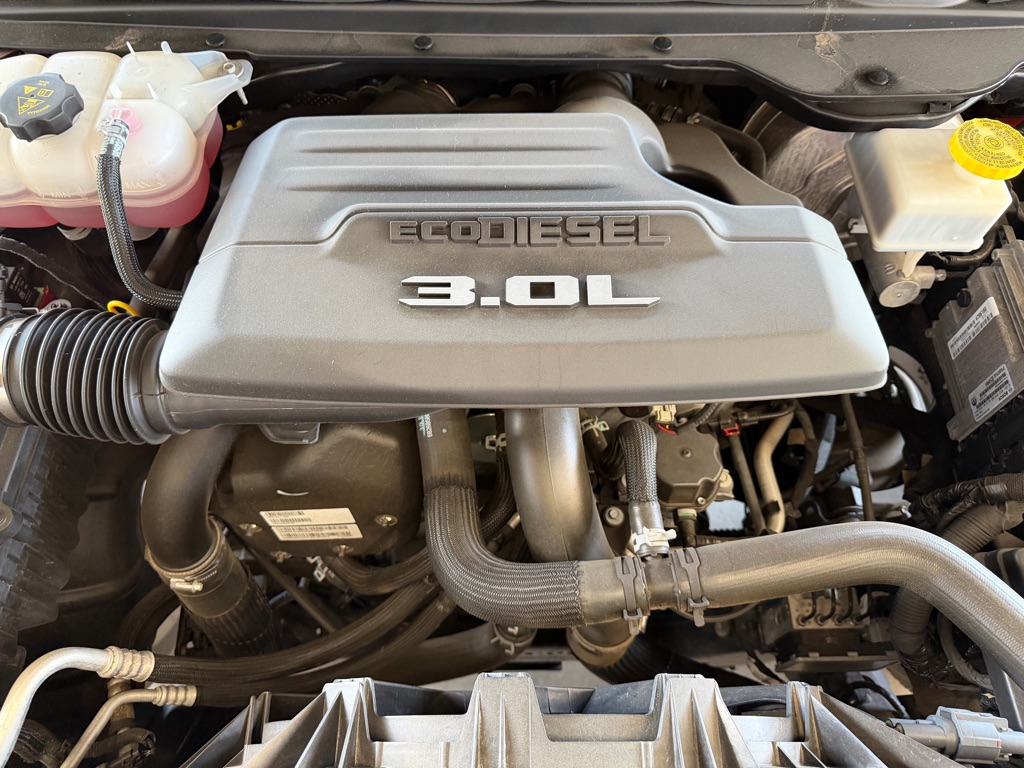 Photo 56 of this RAM 1500