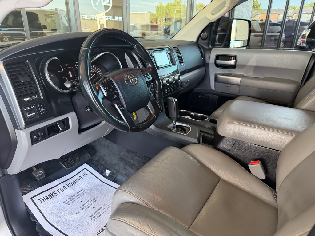 Photo 7 of this TOYOTA SEQUOIA
