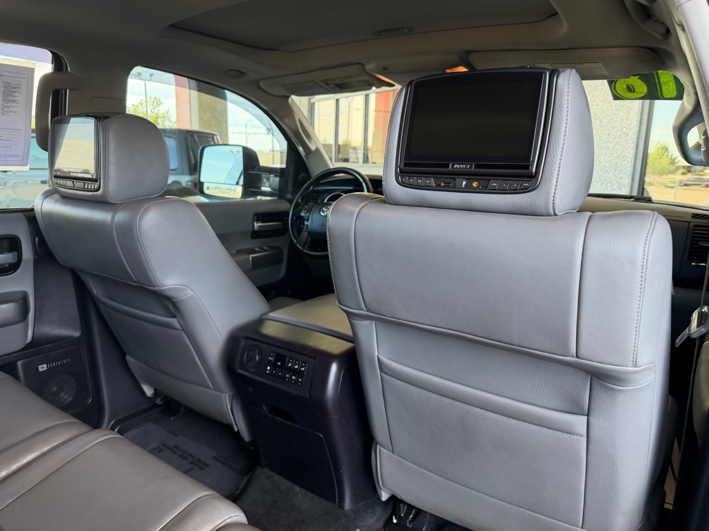 Photo 37 of this TOYOTA SEQUOIA