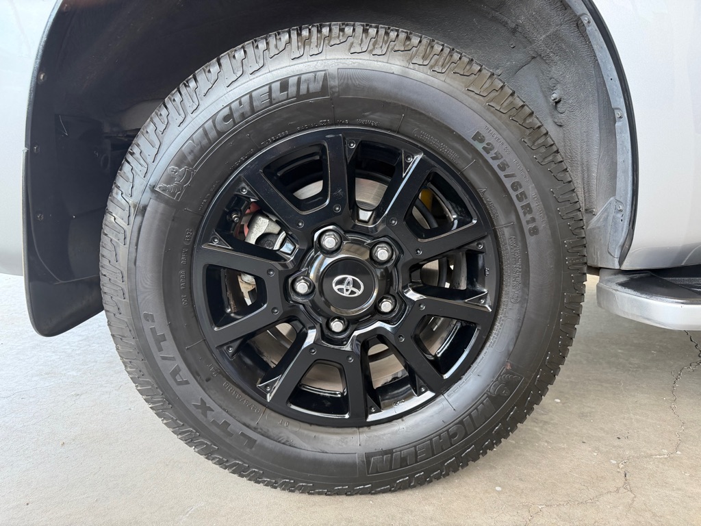 Photo 62 of this TOYOTA SEQUOIA