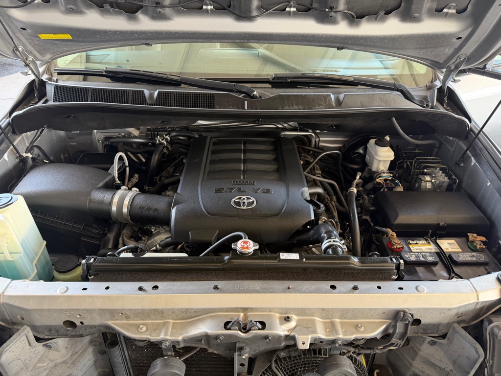 Photo 59 of this TOYOTA SEQUOIA