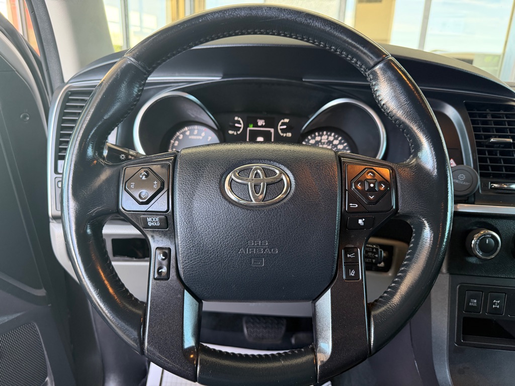 Photo 8 of this TOYOTA SEQUOIA