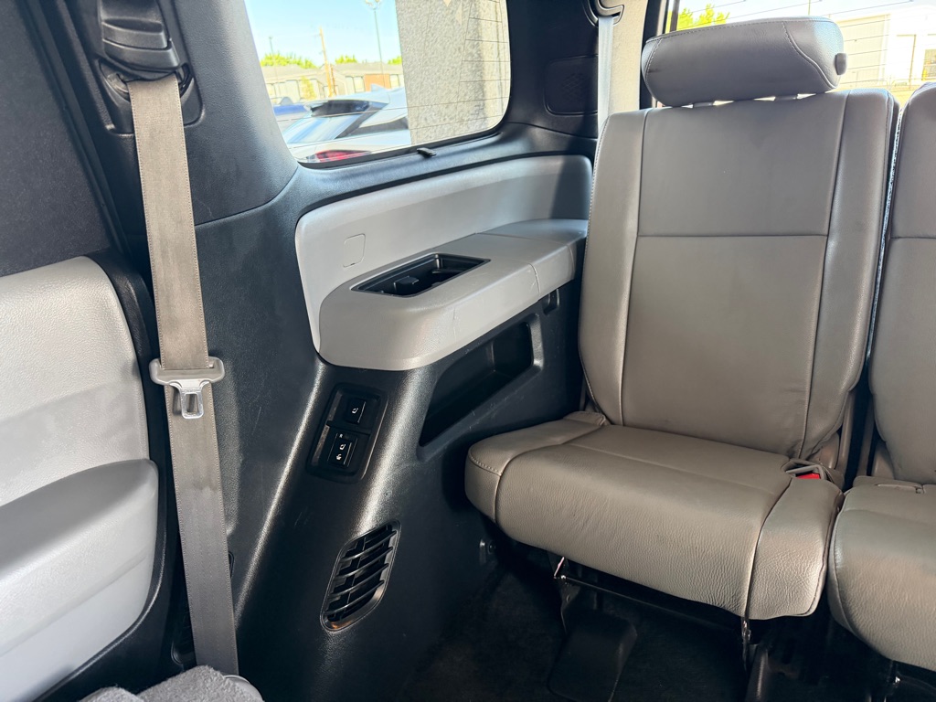 Photo 29 of this TOYOTA SEQUOIA