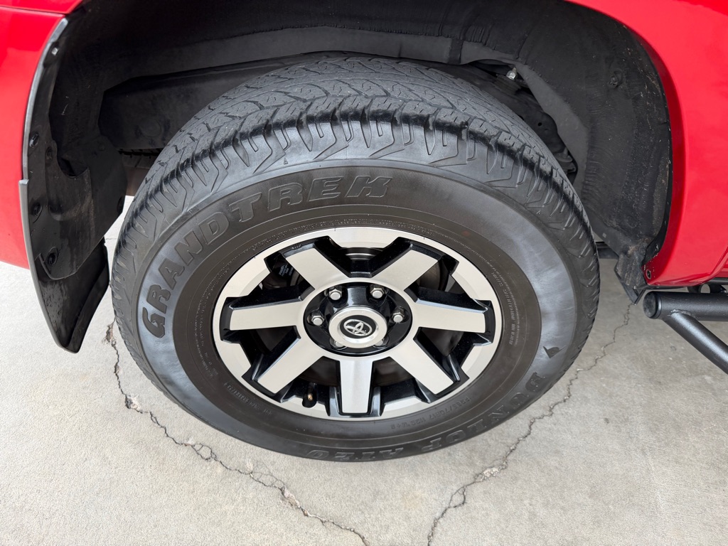 Photo 52 of this TOYOTA 4RUNNER