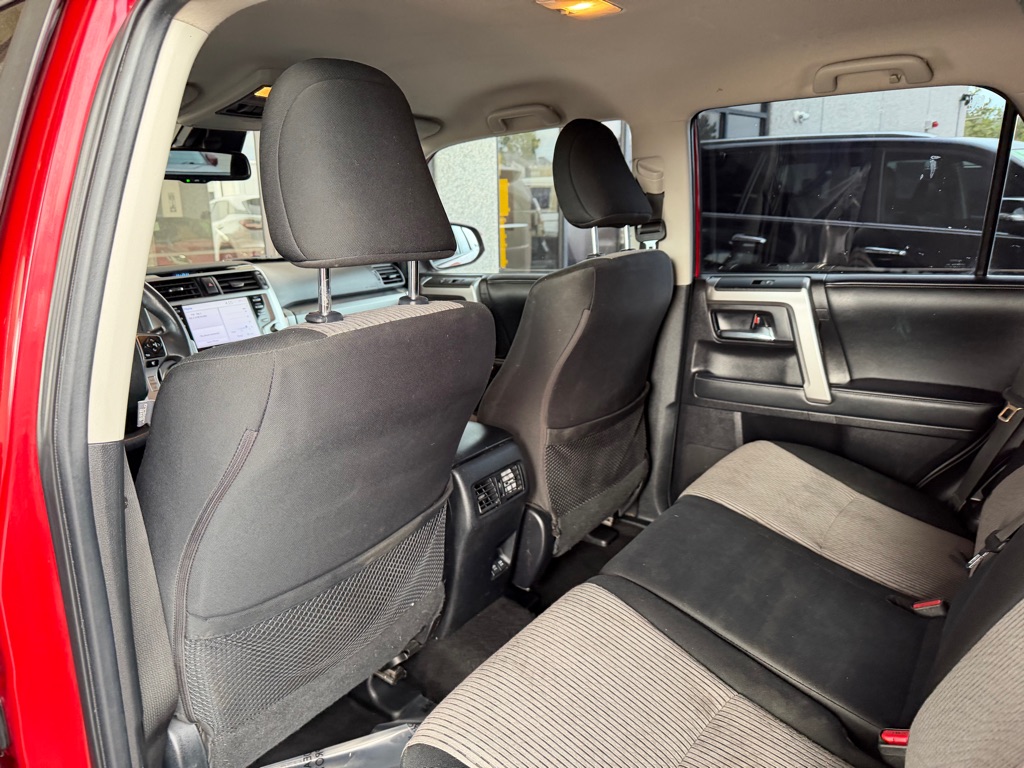 Photo 20 of this TOYOTA 4RUNNER