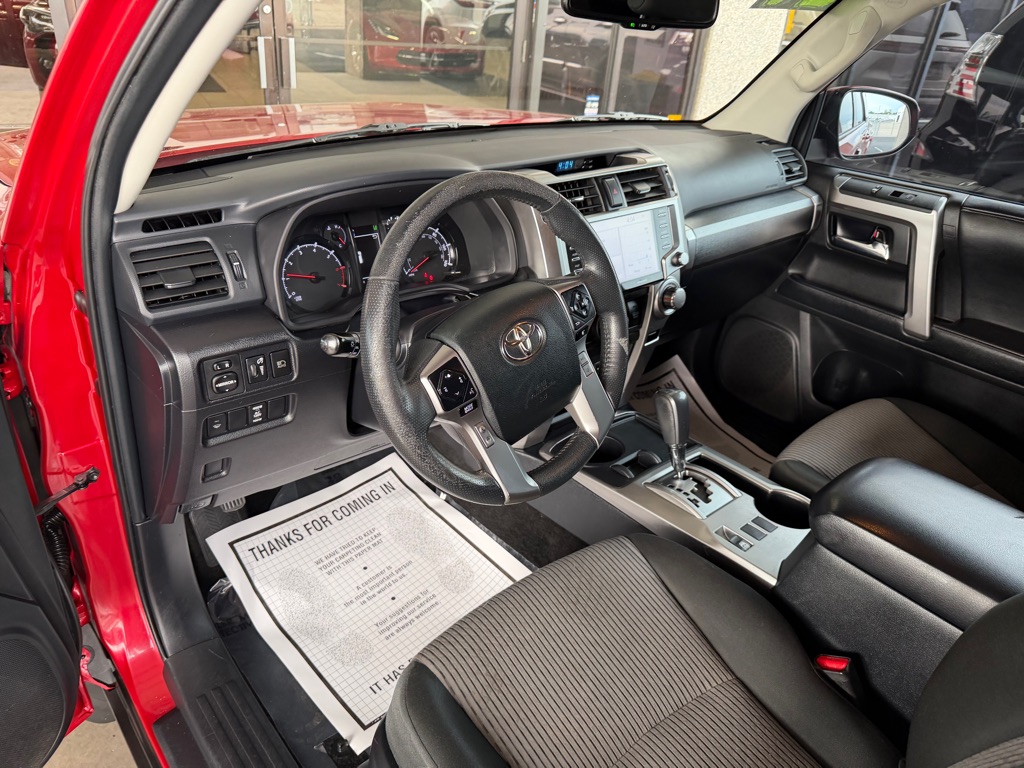 Photo 7 of this TOYOTA 4RUNNER