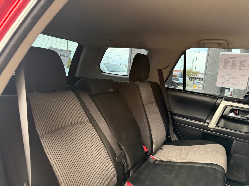 Photo 26 of this TOYOTA 4RUNNER