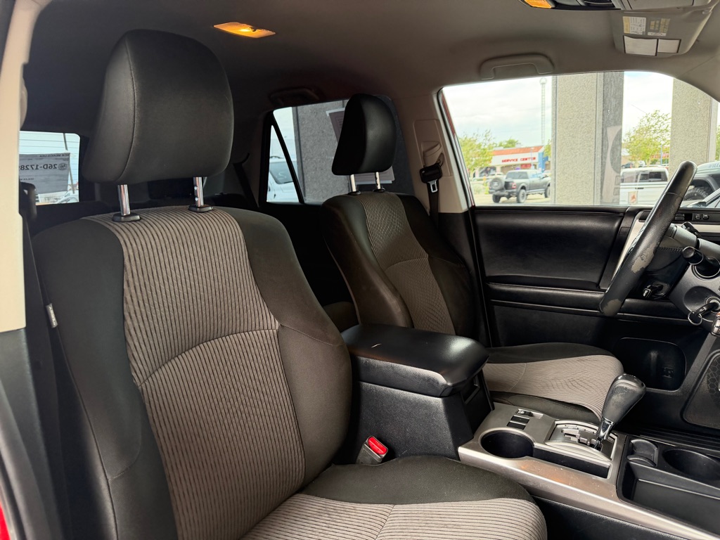 Photo 30 of this TOYOTA 4RUNNER