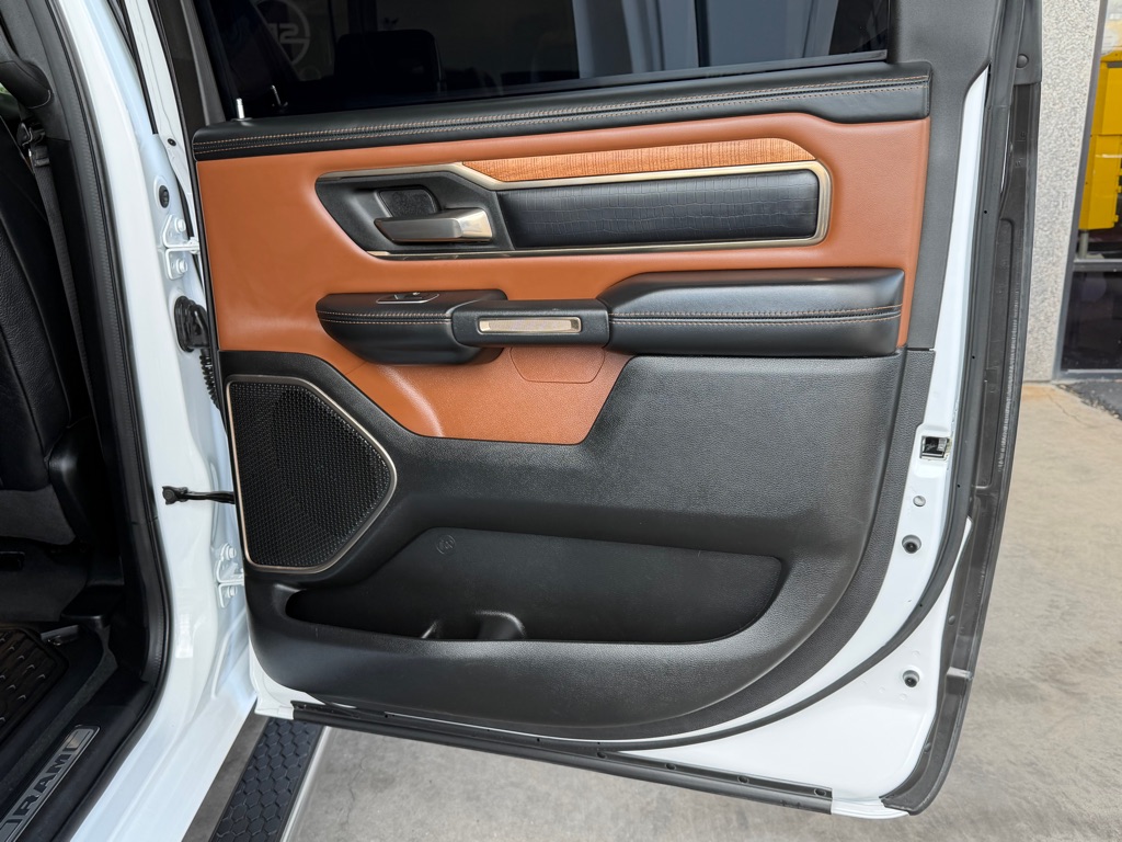 Photo 25 of this RAM 1500