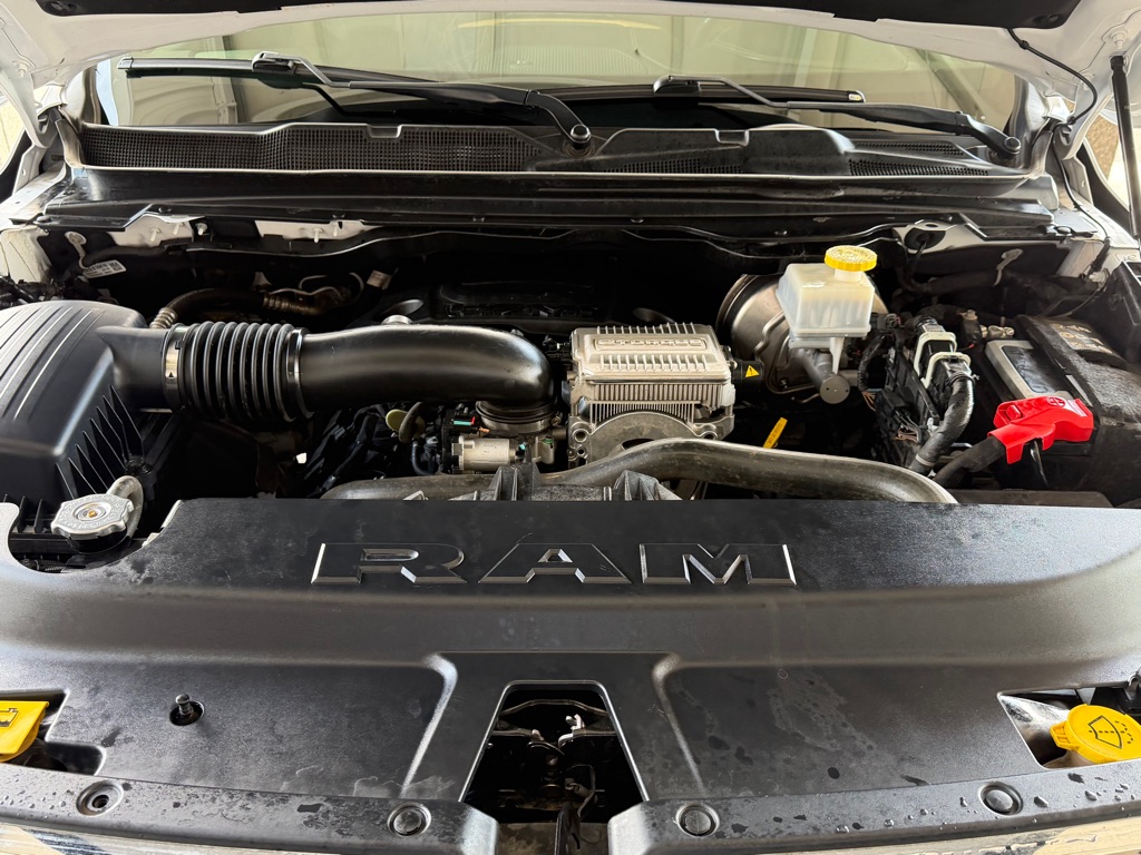 Photo 37 of this RAM 1500