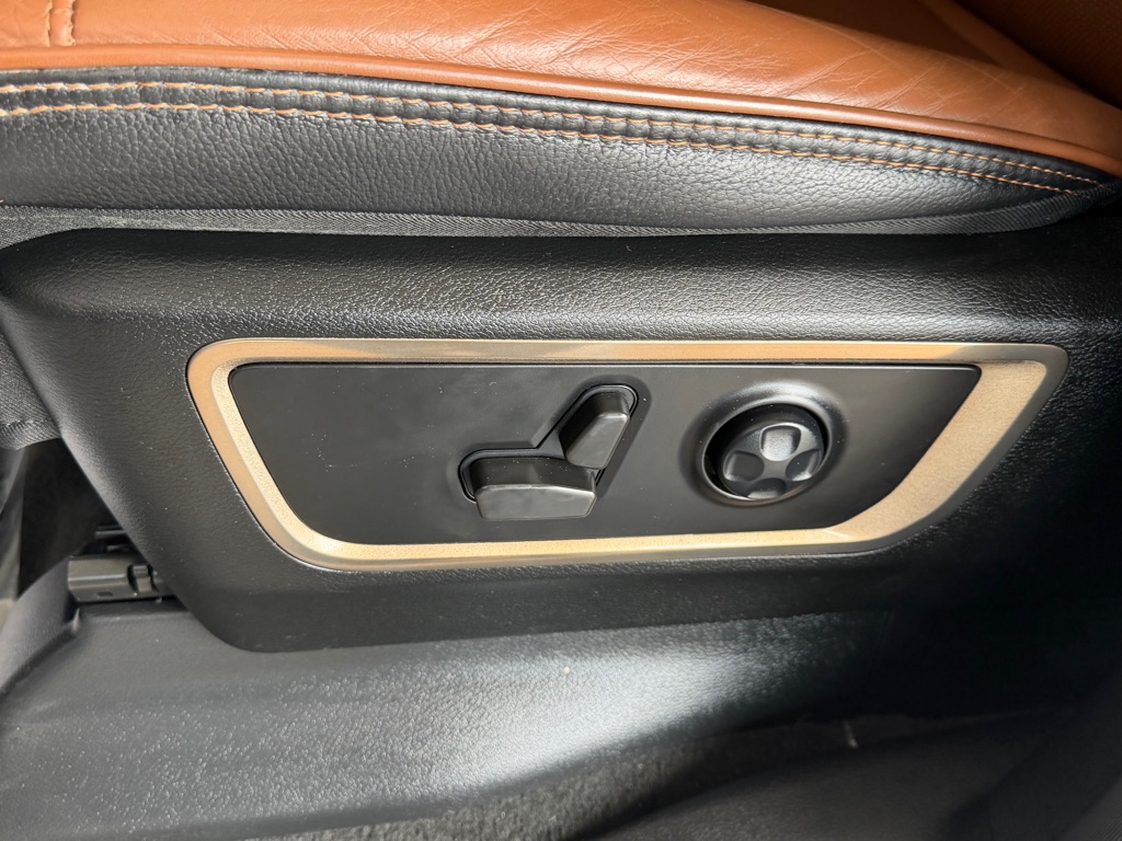 Photo 18 of this RAM 1500