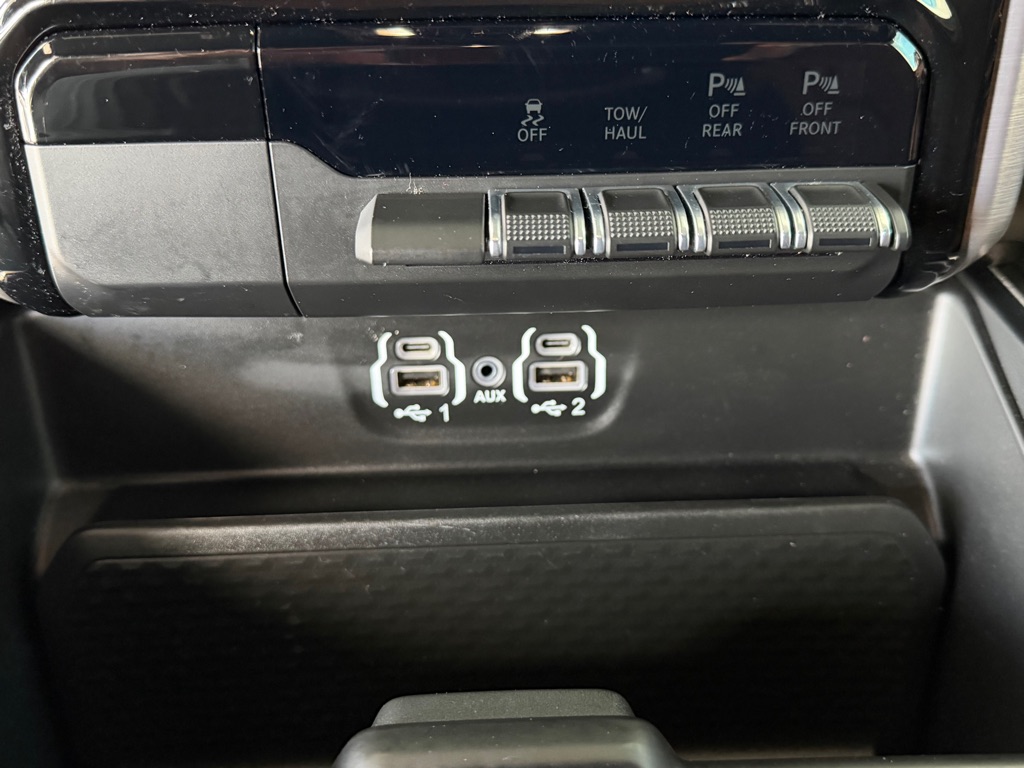 Photo 14 of this RAM 1500