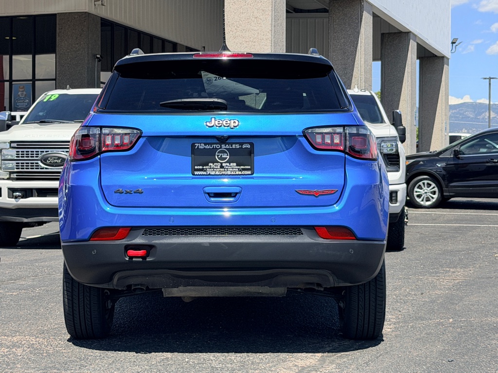 Photo 40 of this JEEP COMPASS