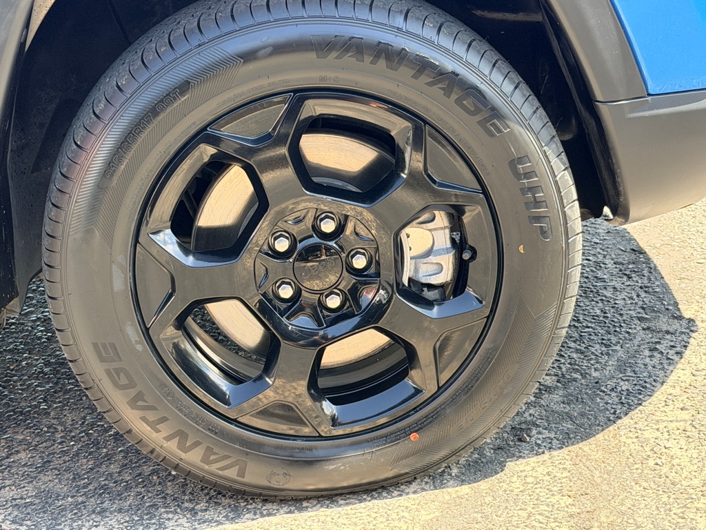 Photo 50 of this JEEP COMPASS