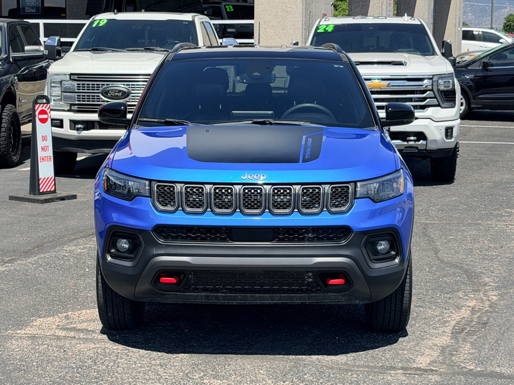 Photo 27 of this JEEP COMPASS