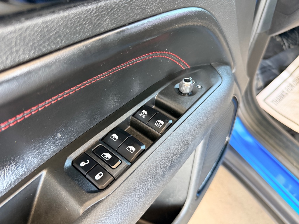 Photo 11 of this JEEP COMPASS