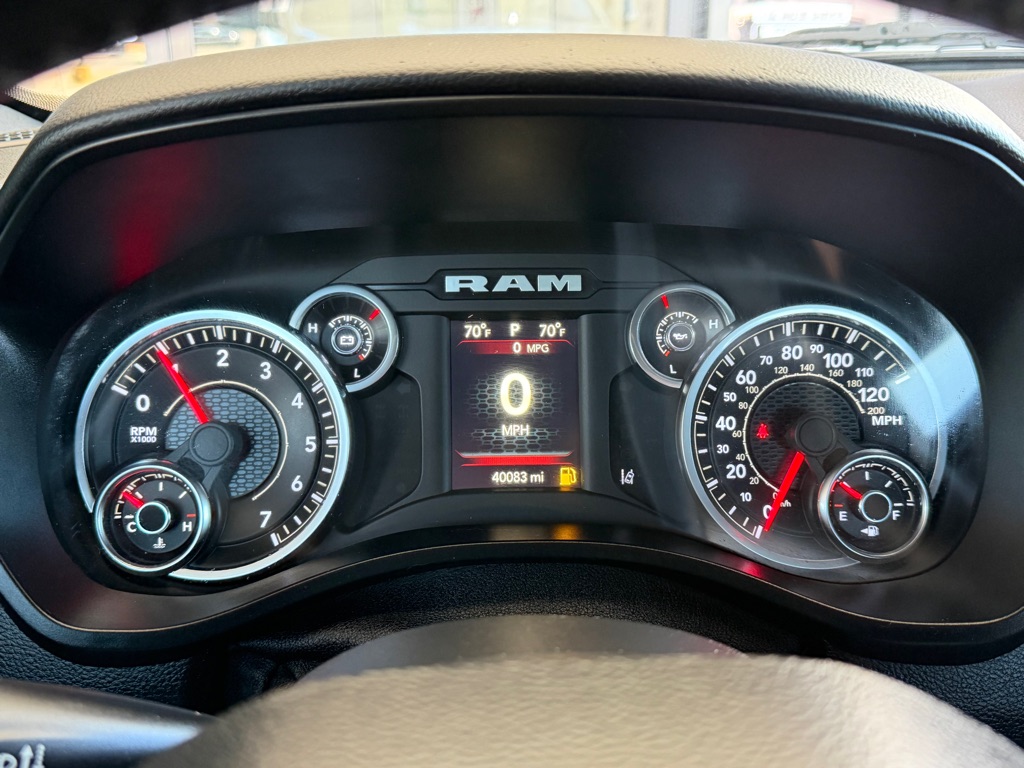 Photo 11 of this RAM 1500