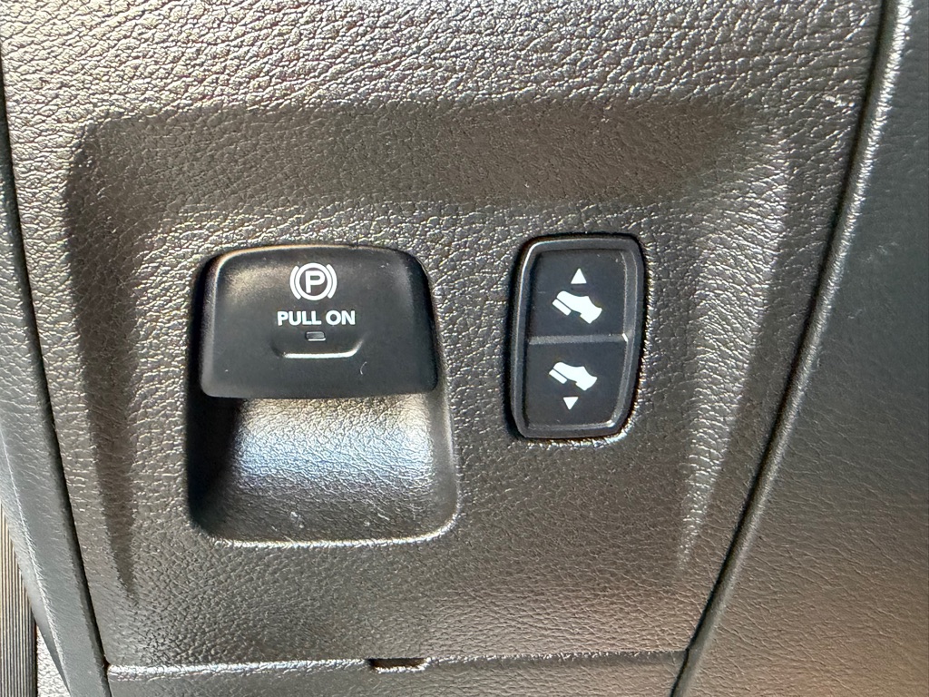 Photo 18 of this RAM 1500