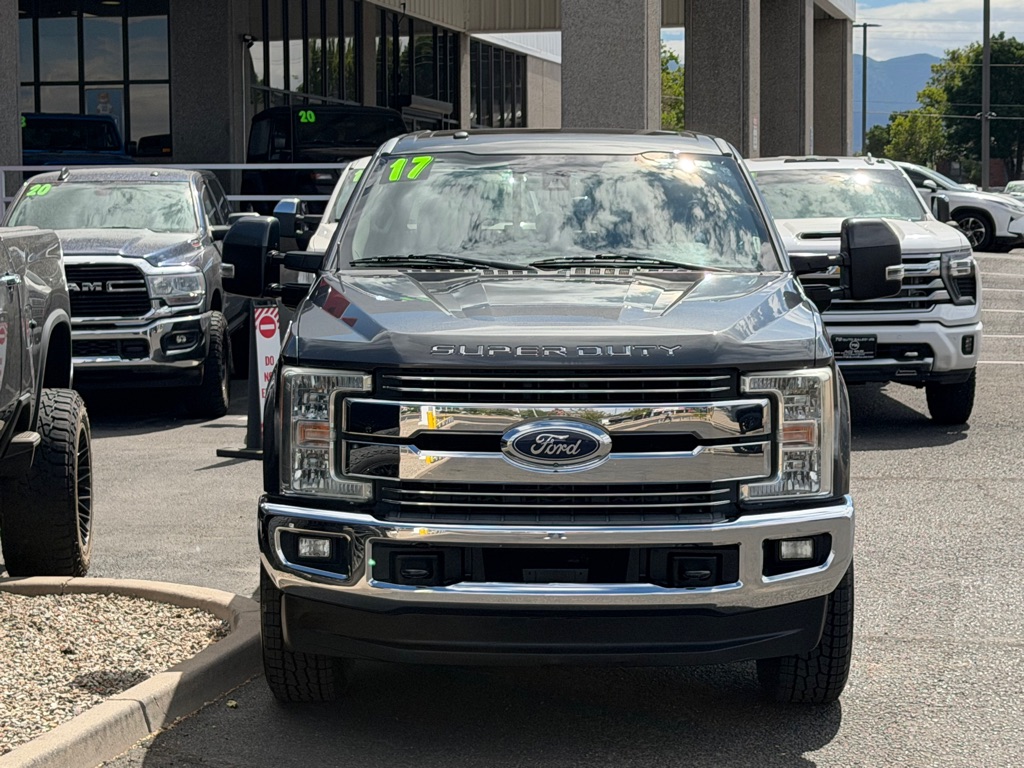 Photo 38 of this FORD F250