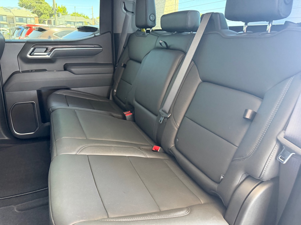 Photo 19 of this GMC SIERRA