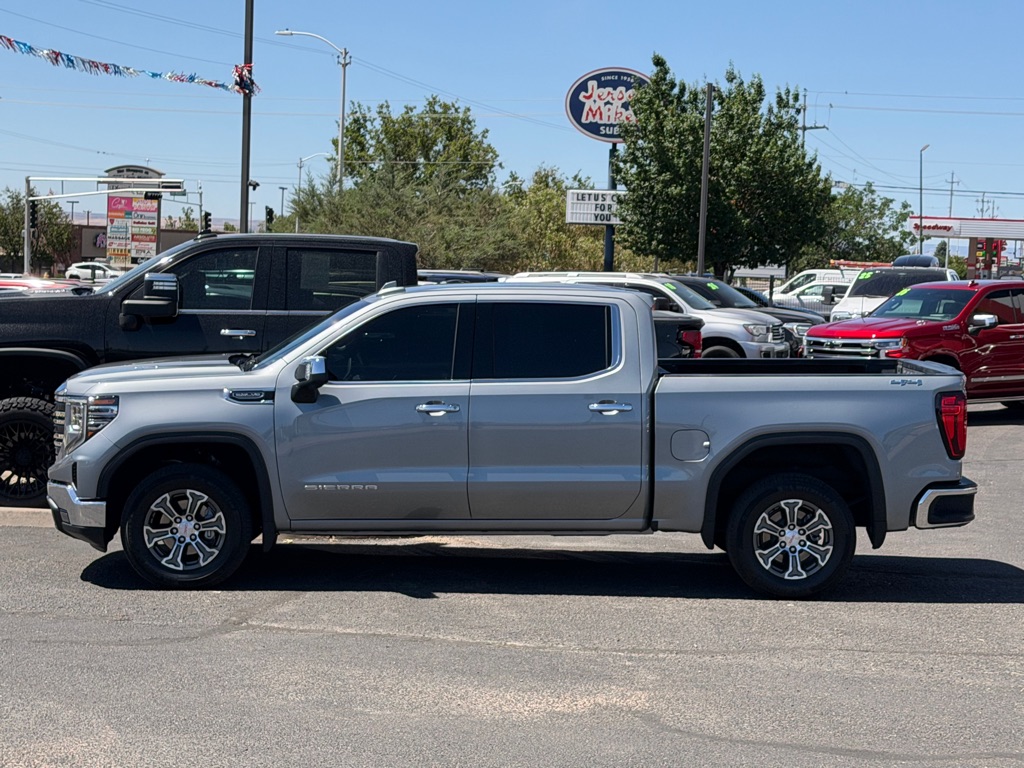 Photo 2 of this GMC SIERRA