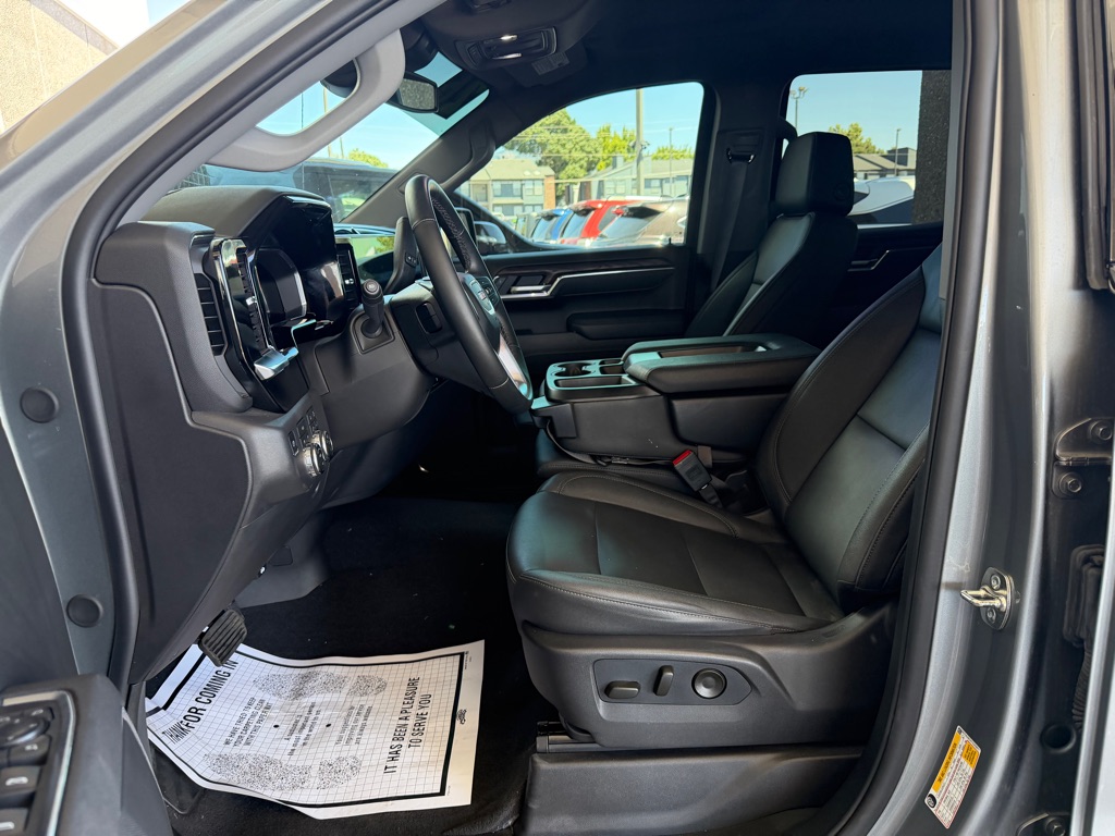 Photo 5 of this GMC SIERRA