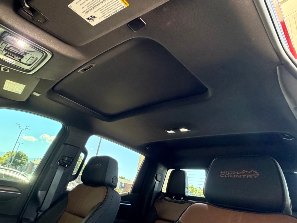 Photo 18 of this CHEVROLET SILVERADO 1500