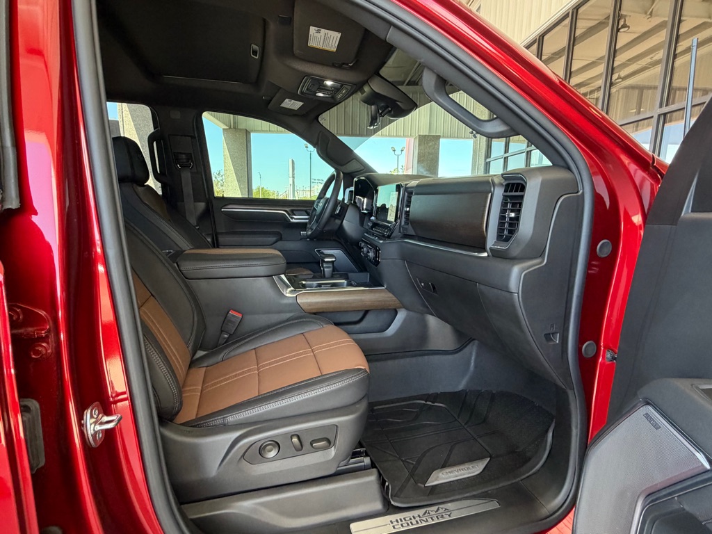 Photo 36 of this CHEVROLET SILVERADO 1500